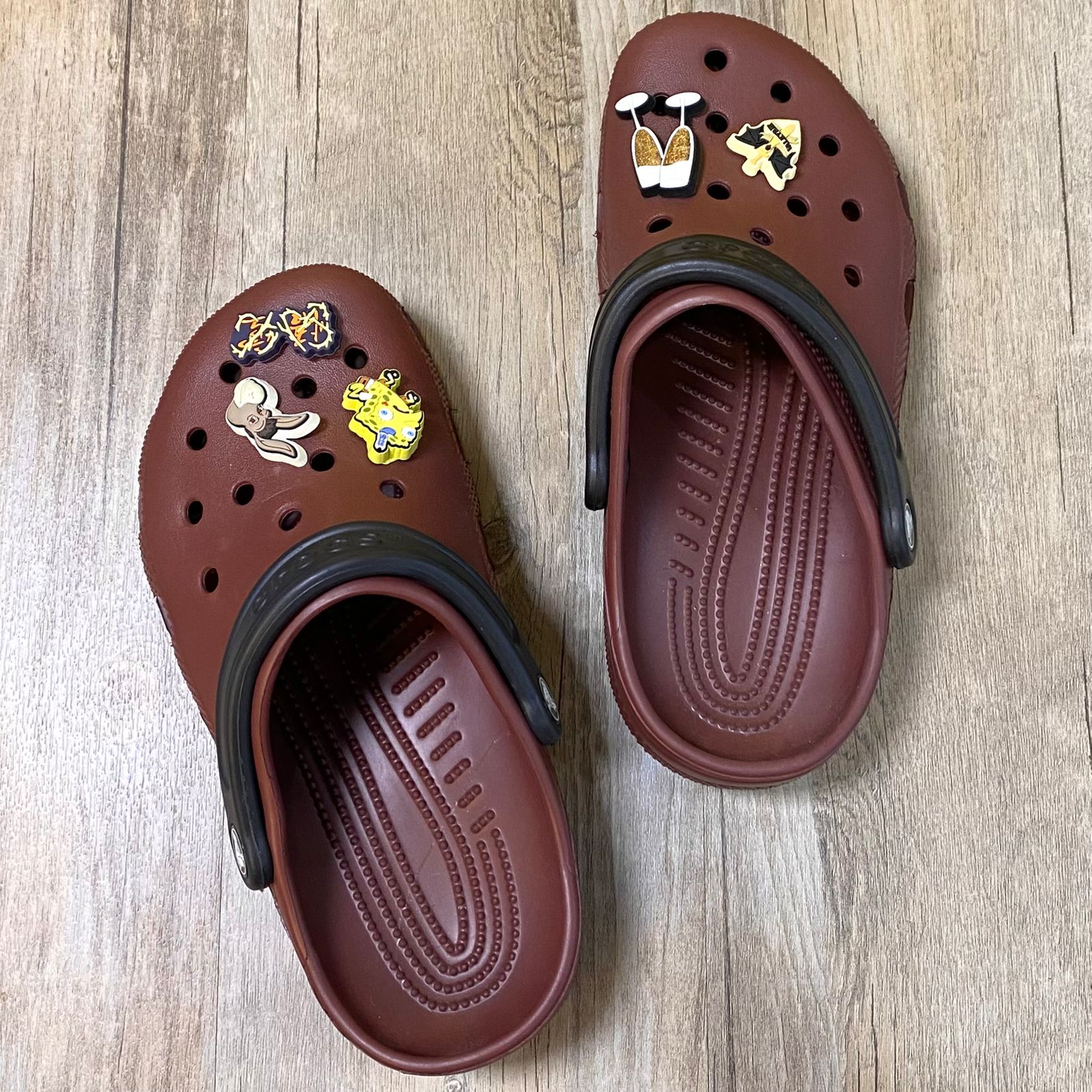 Dép Crocs Kid Classic Clog HN2 Brown/Black
